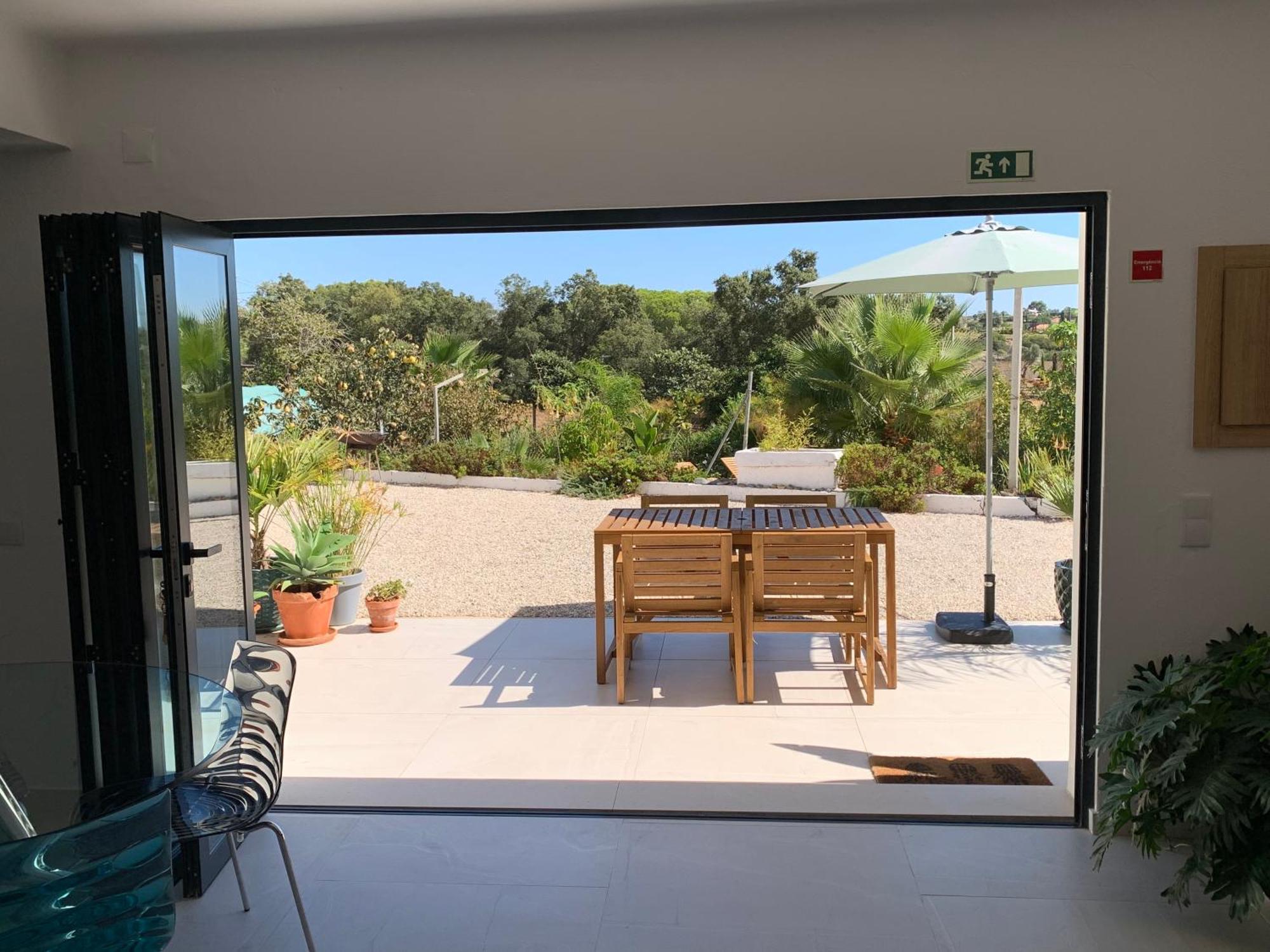 A Tranquil Garden Apartment, Carvoeiro - Benagil Exterior photo